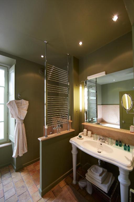 Bed and Breakfast Chez Les Fatien Beaune  Zimmer foto