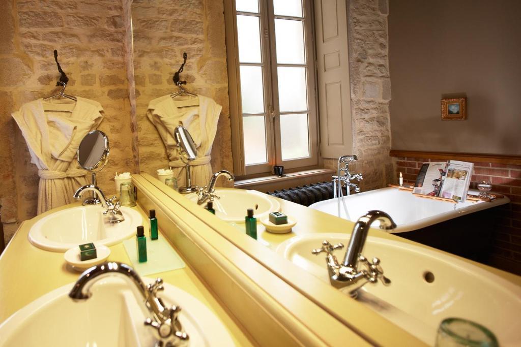 Bed and Breakfast Chez Les Fatien Beaune  Zimmer foto